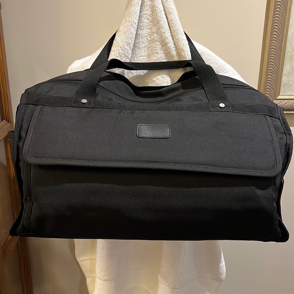 Travelpro Platinum Duffel Bag - Great Condition!